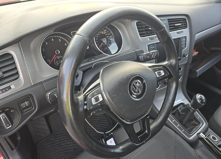 2017 Volkswagen Golf S