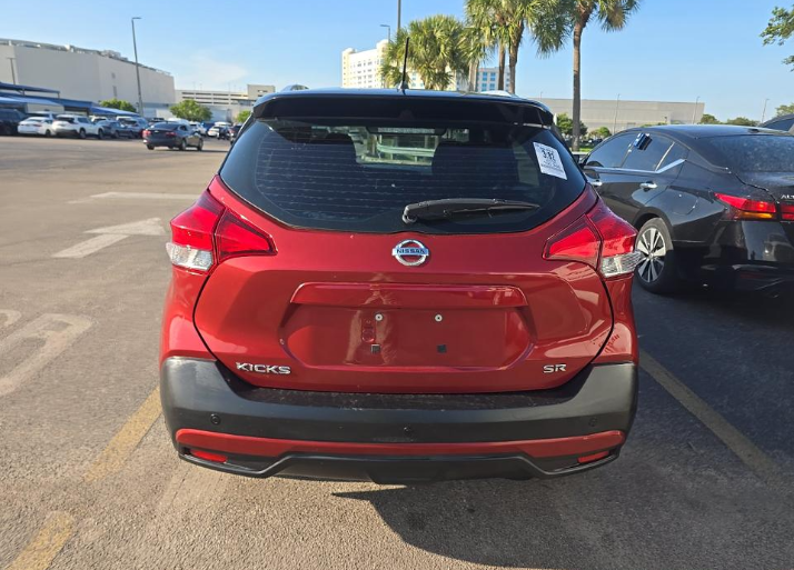 2018 Nissan Kicks SR