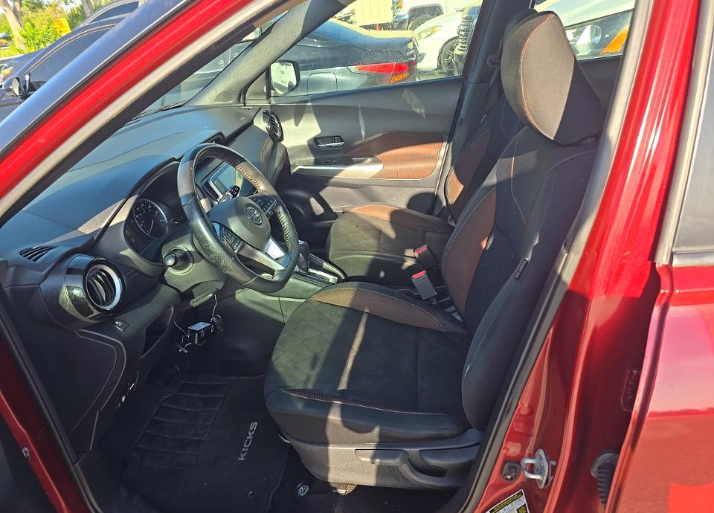 2018 Nissan Kicks SR