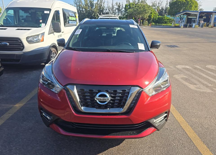 2018 Nissan Kicks SR