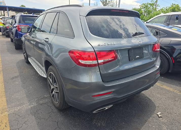 2019 Mercedes-Benz GLC 300