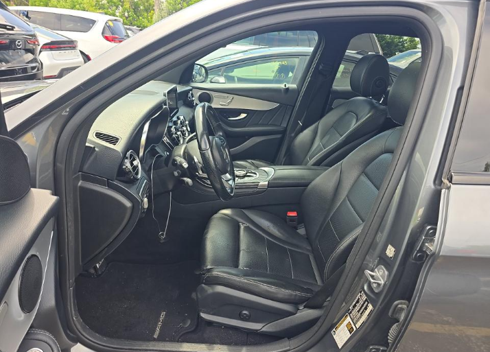 2019 Mercedes-Benz GLC 300