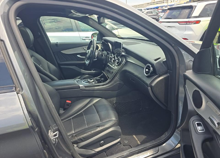 2019 Mercedes-Benz GLC 300