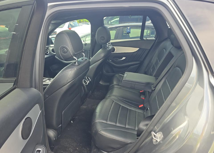 2019 Mercedes-Benz GLC 300