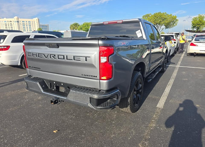 2021 Chevrolet Silverado 1500 Custom Crew Cab