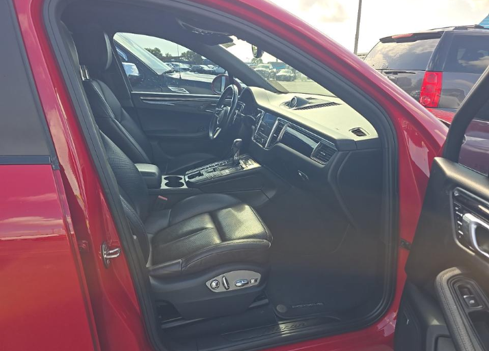 2018 Porsche Macan